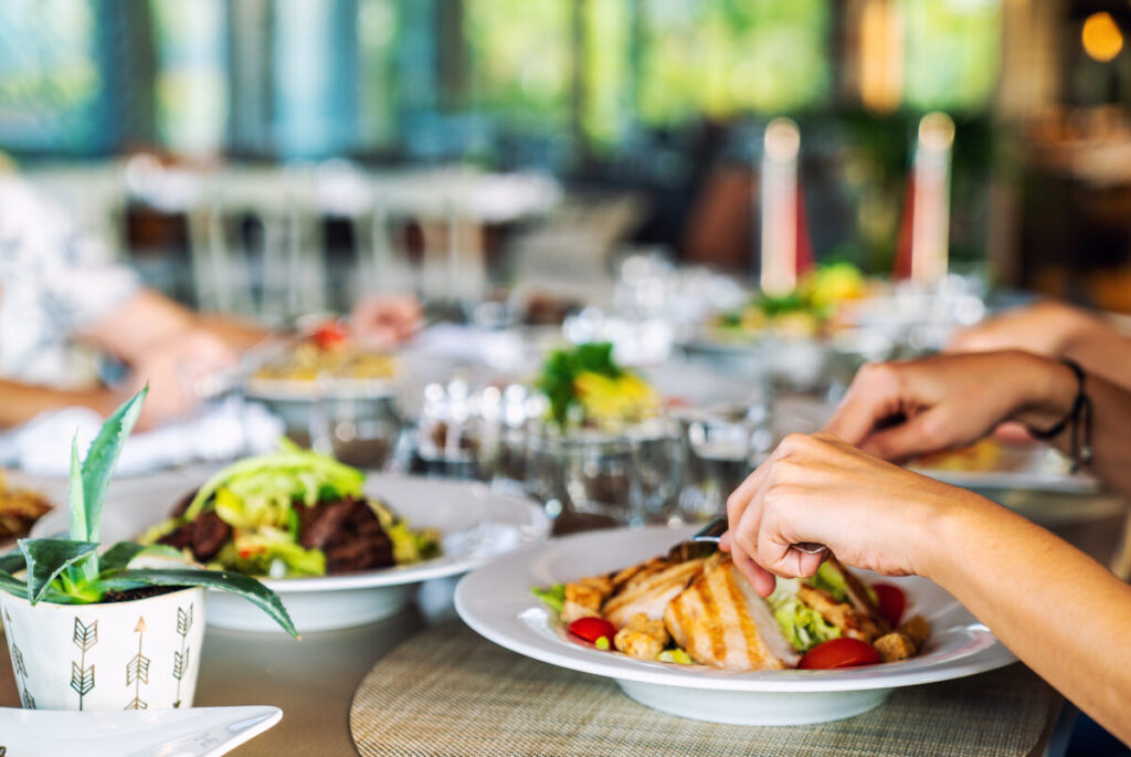 The Best Places to Eat Near Cove Springs in Palm Harbor, Florida
